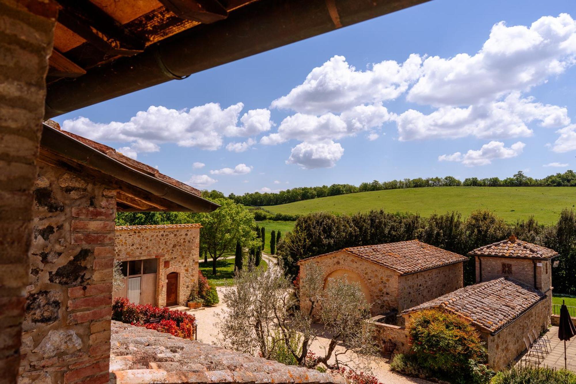 Villa Le Beringhe - Wine Pool & Relax Colle Val D'Elsa Exterior foto