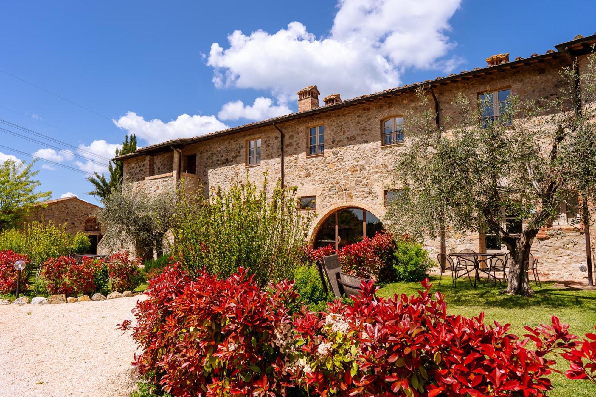 Villa Le Beringhe - Wine Pool & Relax Colle Val D'Elsa Exterior foto