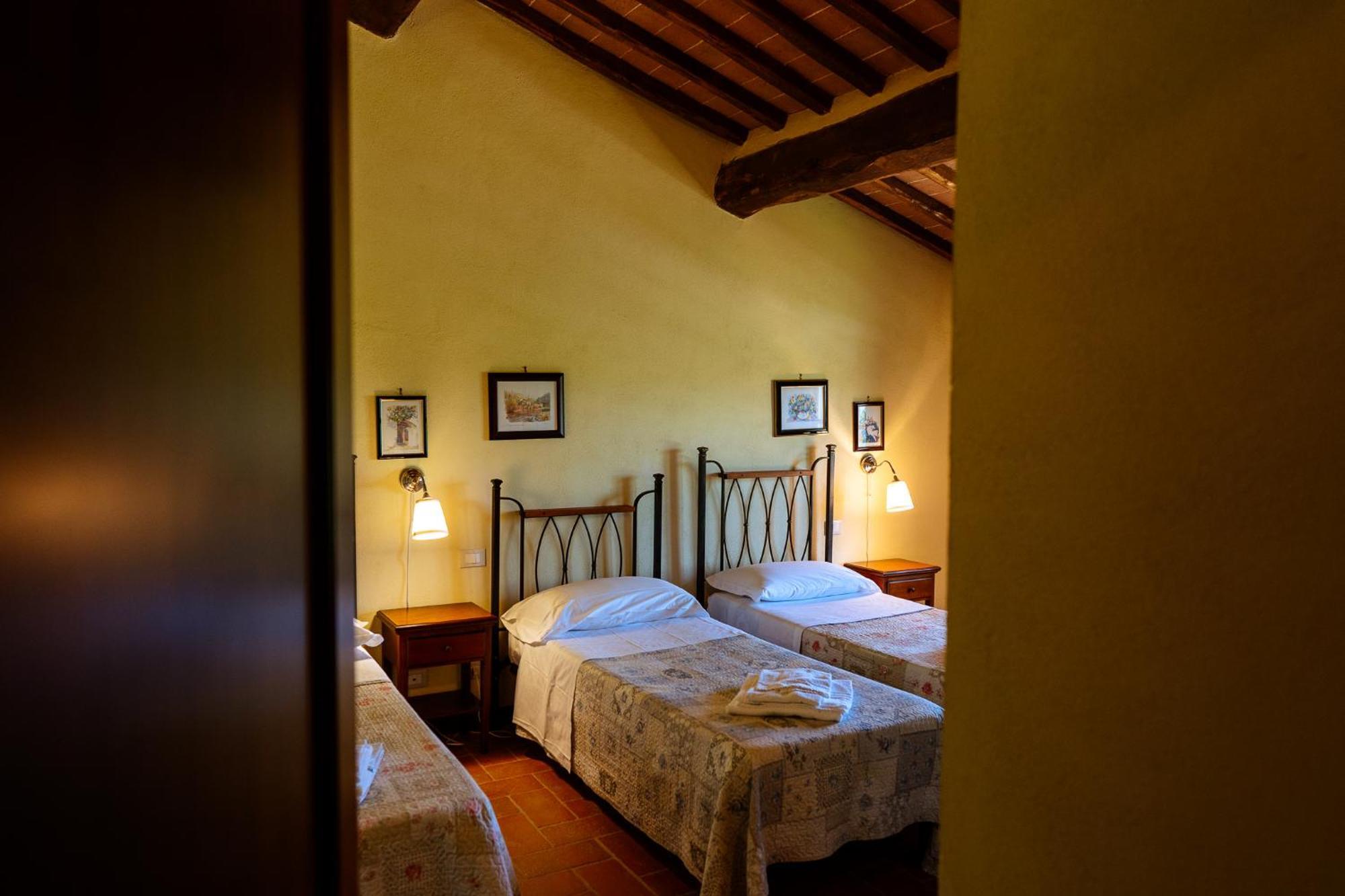 Villa Le Beringhe - Wine Pool & Relax Colle Val D'Elsa Exterior foto