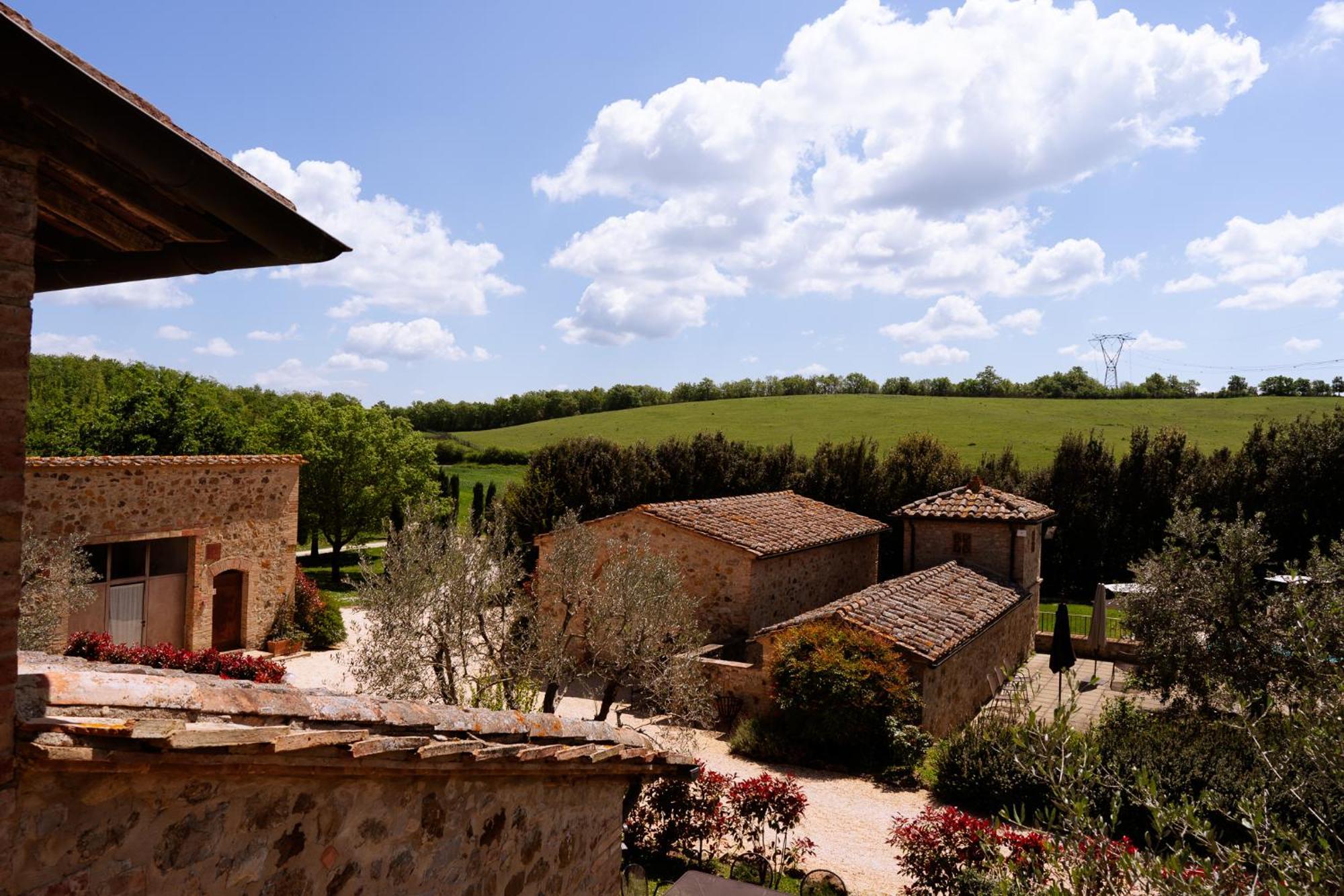 Villa Le Beringhe - Wine Pool & Relax Colle Val D'Elsa Exterior foto